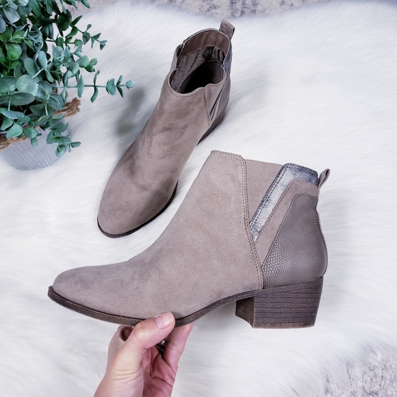 madden girl evita taupe